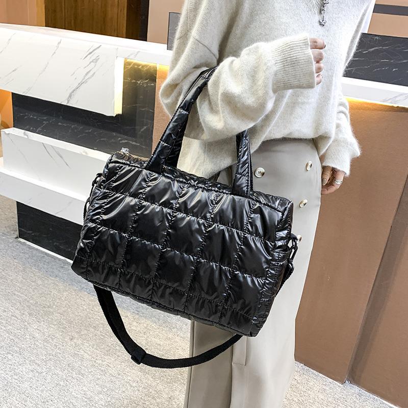 Space Pad Cotton Shoulder Bag  - Women Bags Aldo 评论和价格